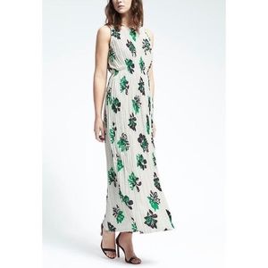 Banana Republic White Floral Pleated Maxi Dress